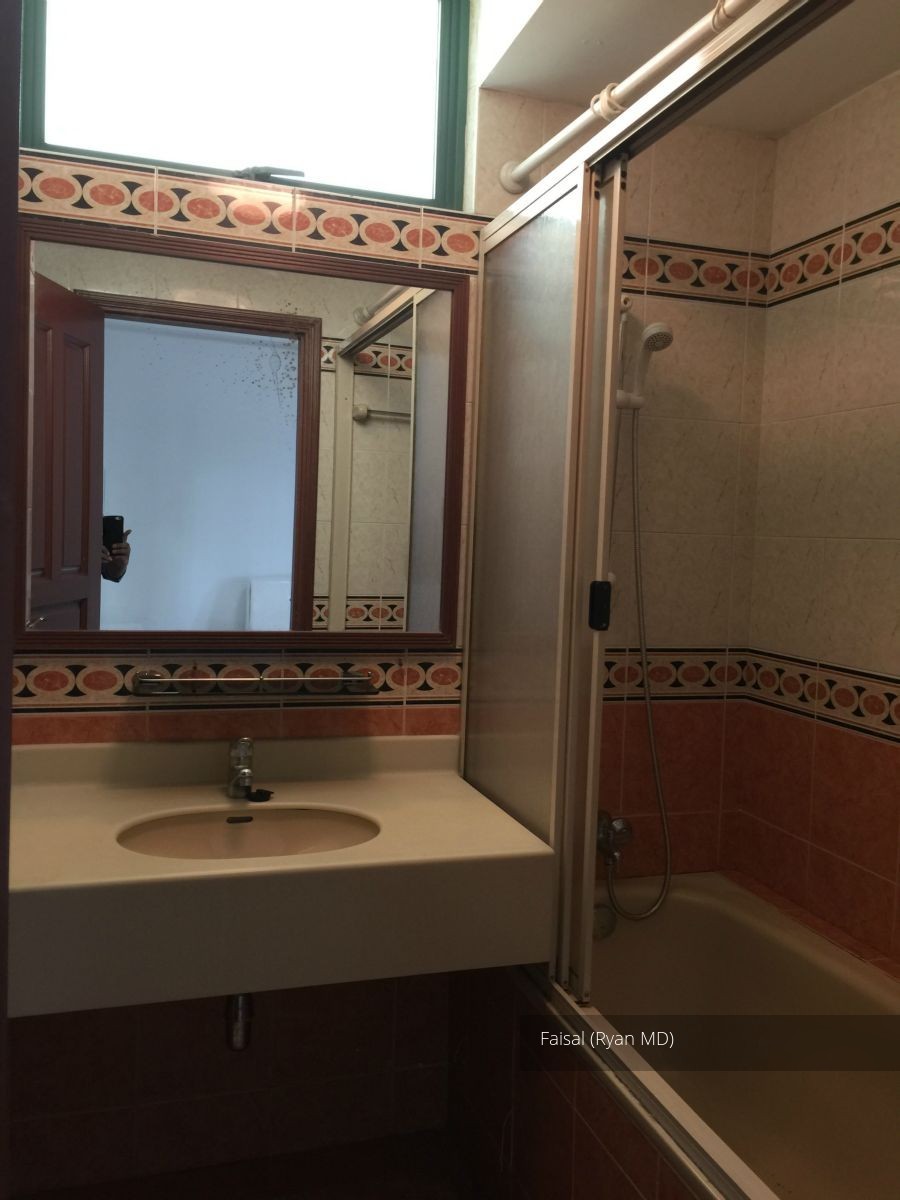 Hillview Heights (D23), Condominium #108327432